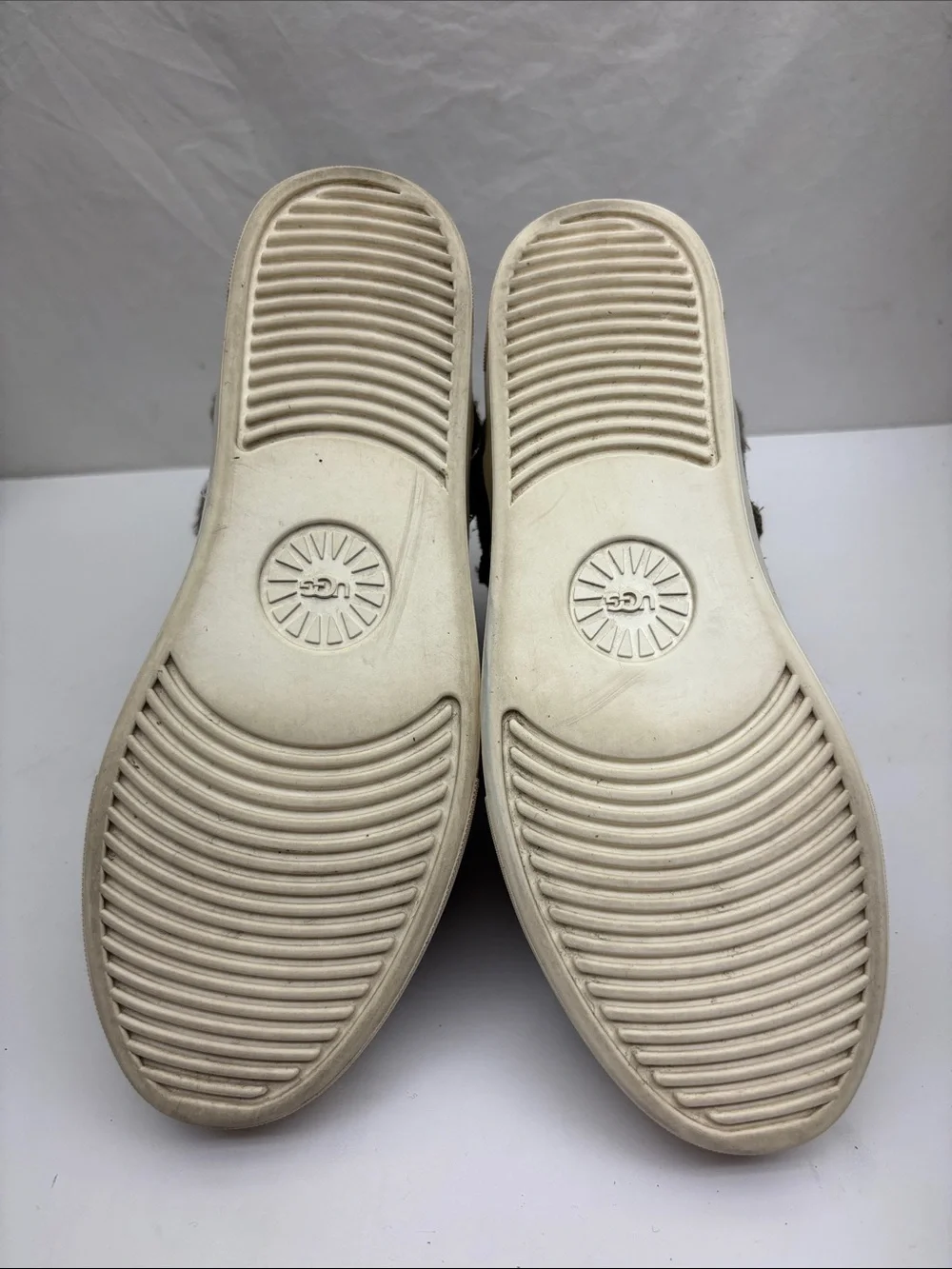 UGG slip on boots women’s size 7.5, box 1 G